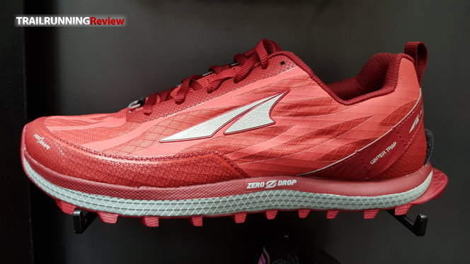 Altra superior 3.5 red best sale