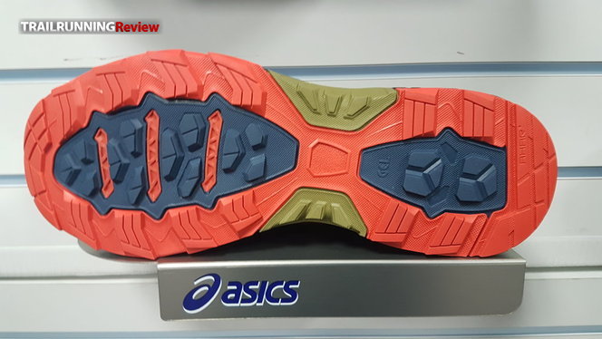 Asics Fuji Trabuco 6 TRAILRUNNINGReview