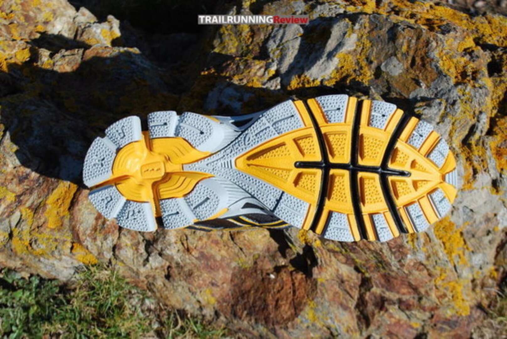 Asics Sensor 5 TRAILRUNNINGReview