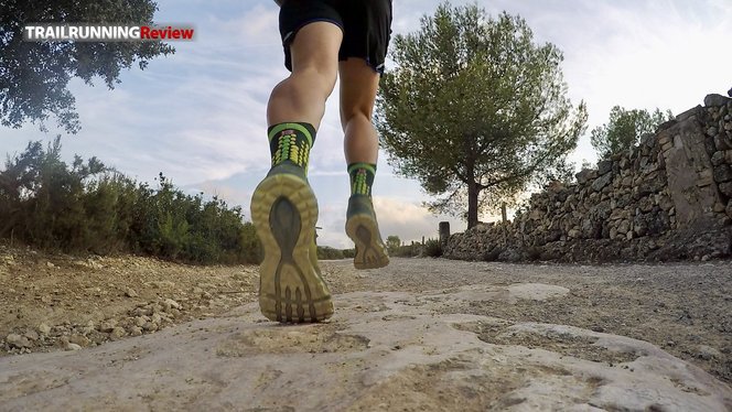 Calcetines Trail running Pro Racing Socks V3 Smart Compressport –   - La Tienda de Running