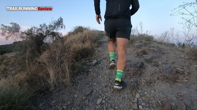 Zapatillas Trail Running MT2 Hombre Negro/Bronce.