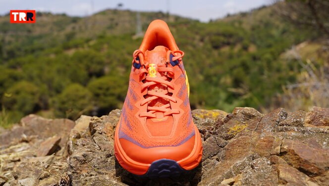 HOKA SPEEDGOAT 5: Las zapatillas trail running más exitosas siguen  avanzanzado. Anáisis Hekruca. 