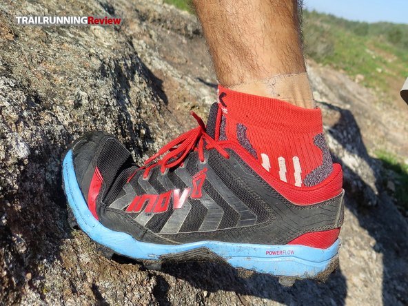 Inov 8 hot sale claw 275