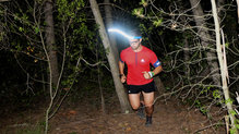 En espacios cerrados el Silva Cross Trail 3 ilumina todo para que no tengas ninguna cada