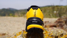 Topo Athletic MTN Racer 2