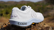 Topo Athletic MTN Racer 3