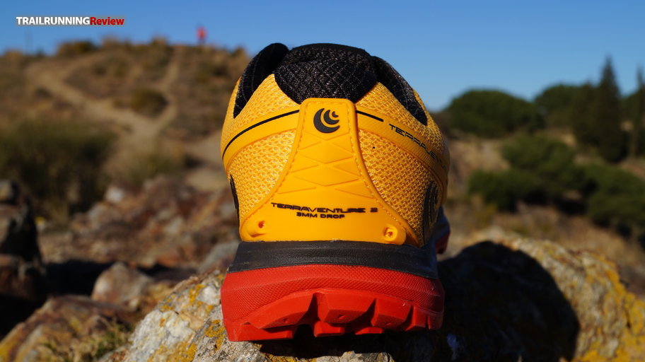 topo athletic terraventure 2