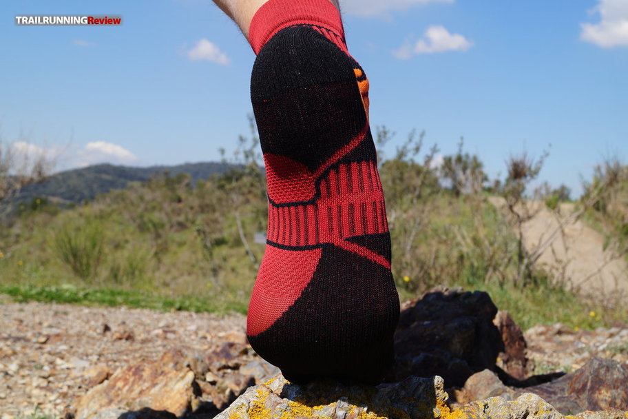 x socks trail running